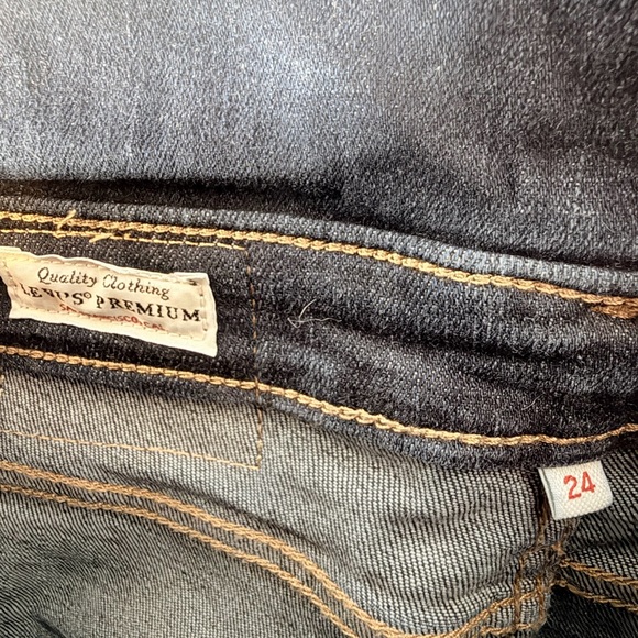 Levi’s Denim Skinny Blue Jean Overalls Size 24 Like New - Picture 8 of 8